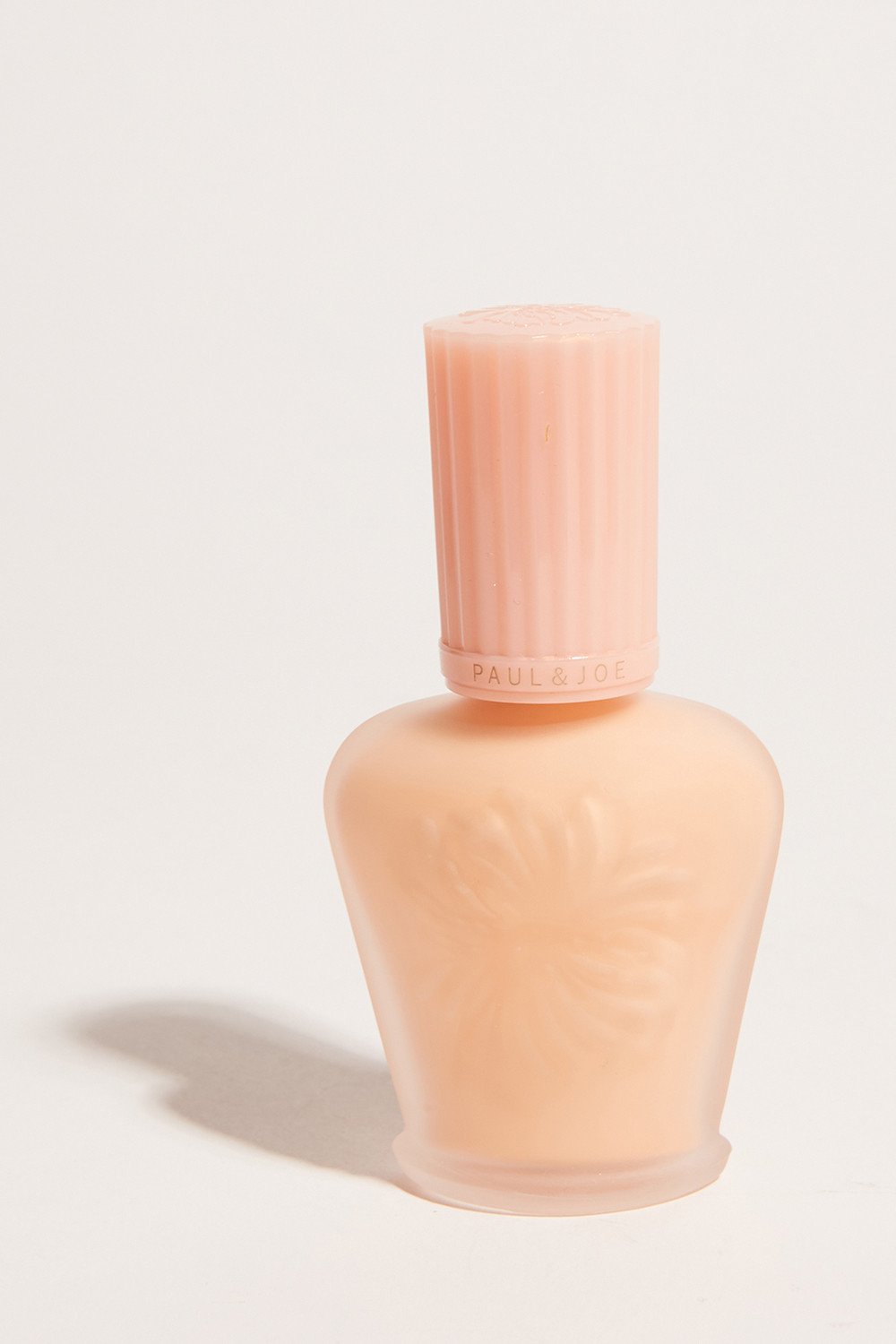 PAUL & JOE Visage Base maquillage hydratante 02 neutre