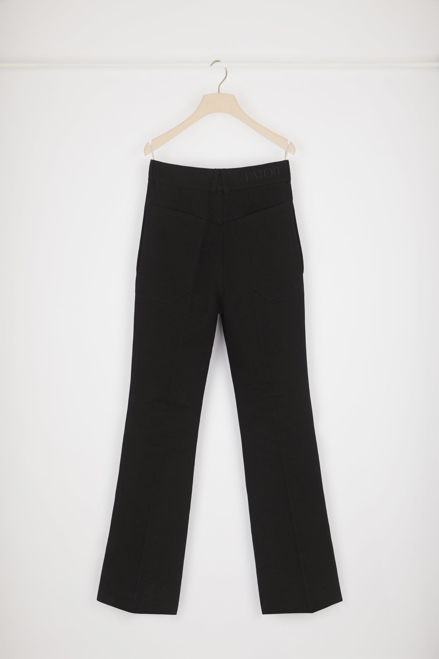 Patou Denim H22TR026 pantalon évasé noir en denim bio