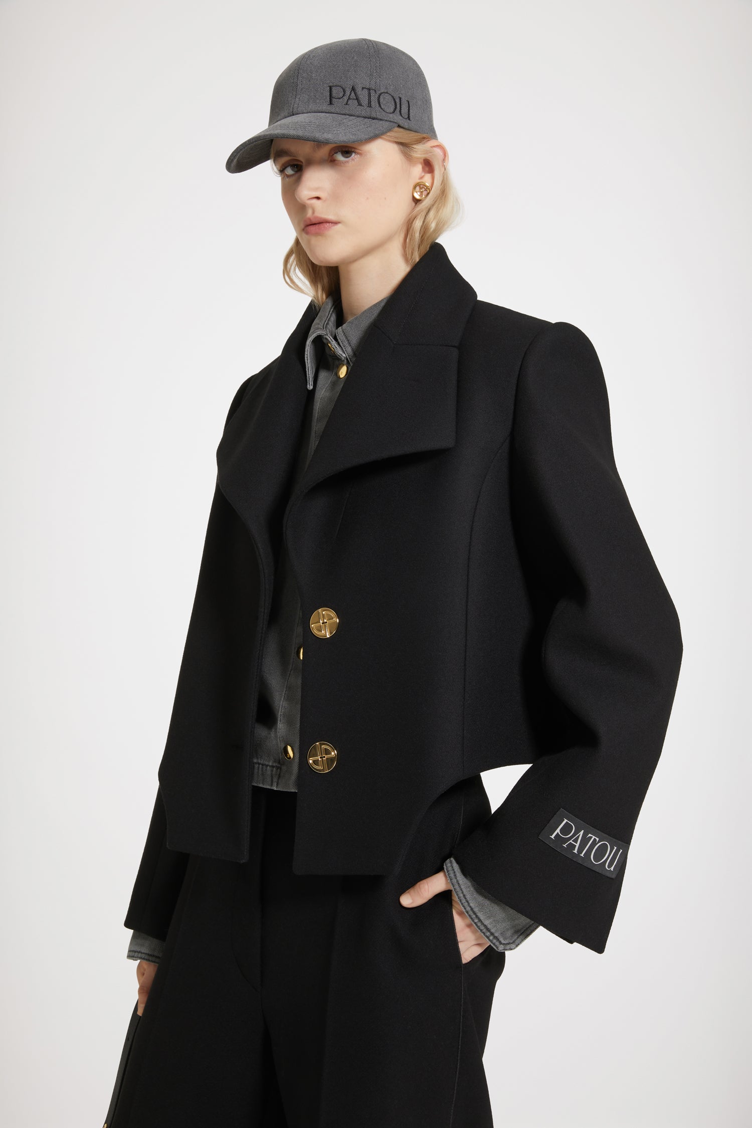 Patou H23CO0190148999B veste cropped noire feutre laine