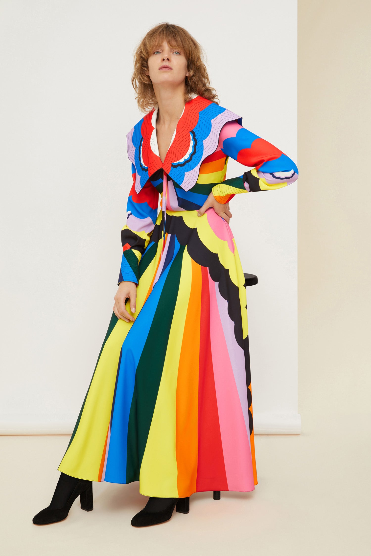 Patou DR062 robe maxi col oversized imprimé psychédélique