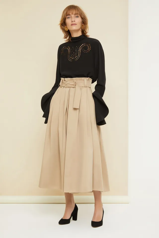 Patou P21TO022 top soie brodée noir paisley