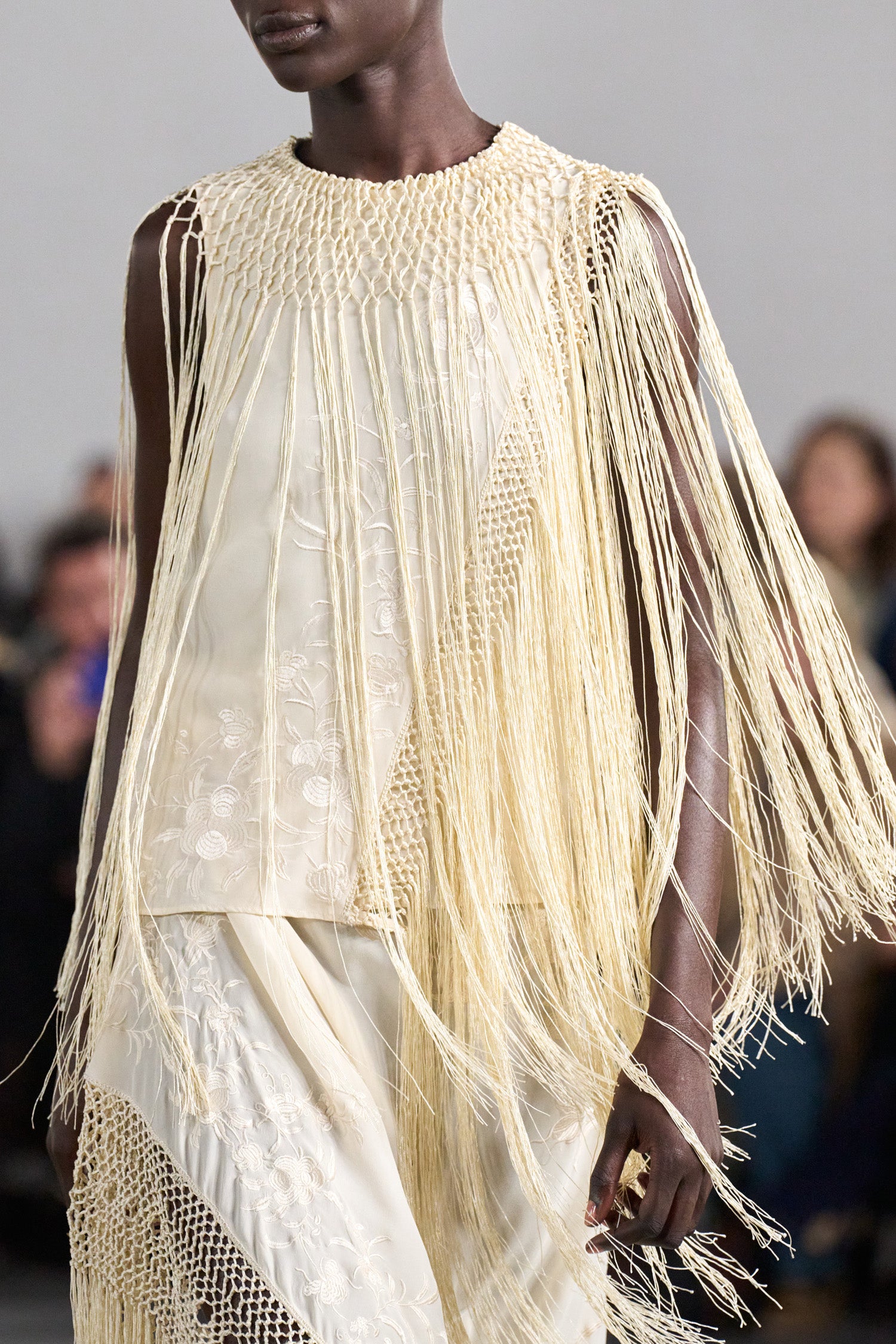 Ulla Johnson Willa top en soie crème à franges
