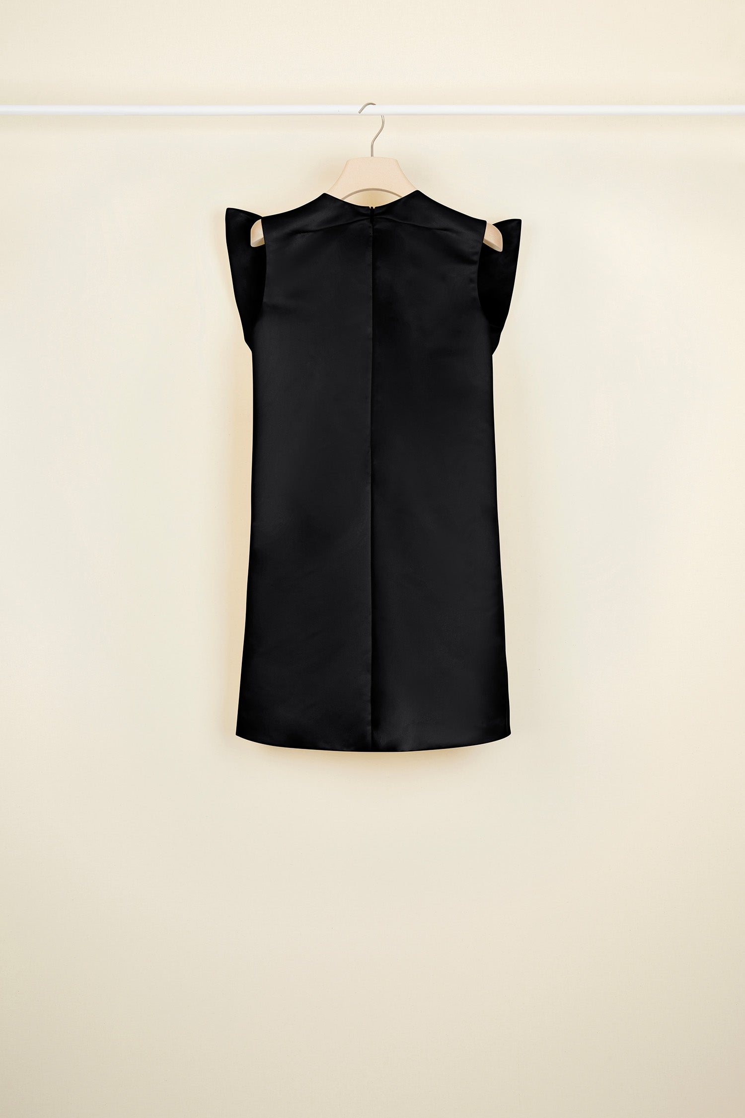 Patou Dresses DR0250010999B robe satin noire noeud 34-44