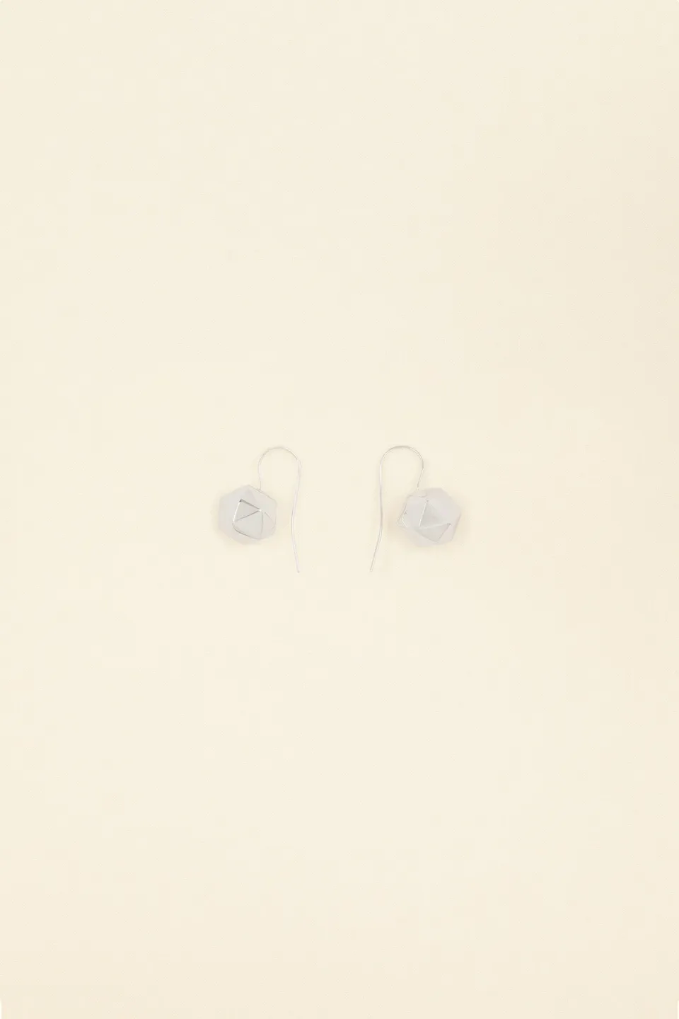 Patou boucles d'oreilles JW062 perle facettée laiton argenté
